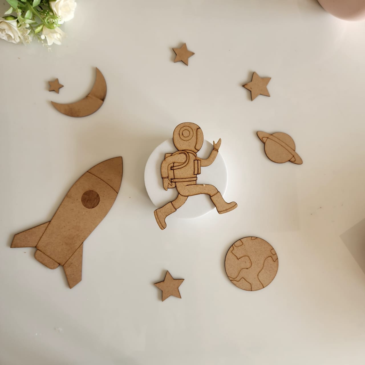 Space Explorer DIY MDF Cutout Set – Astronaut & Galaxy Theme