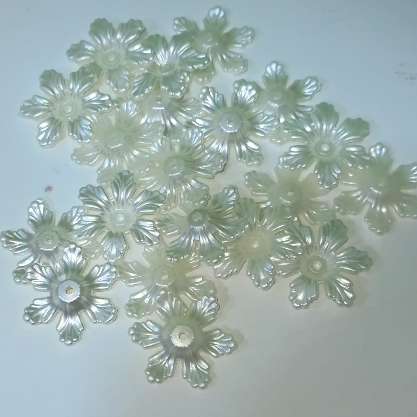 Pearlized Flower Beads of Jewelry Marking& Craft set of 30pc